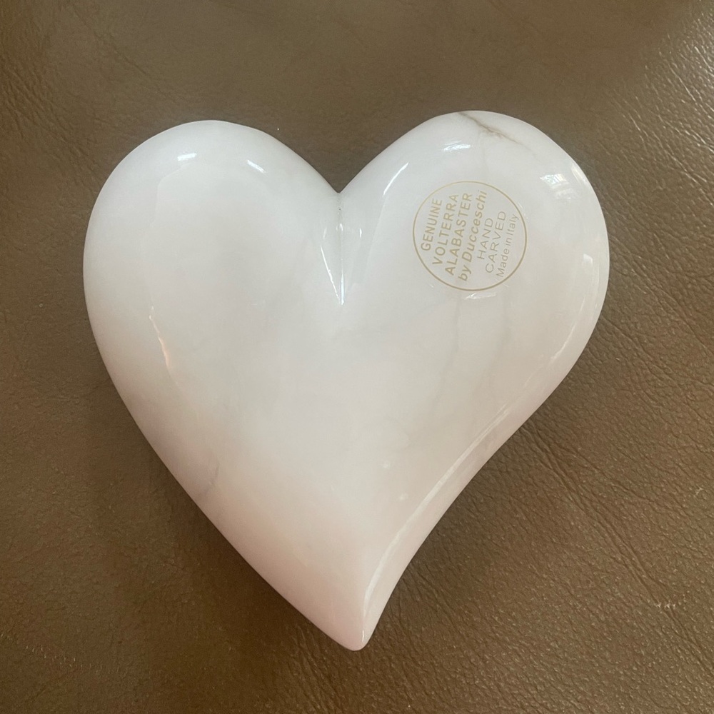 Ducceschi Volterra White Alabaster Heart Love Paperweight ~ Hand Carved in Italy